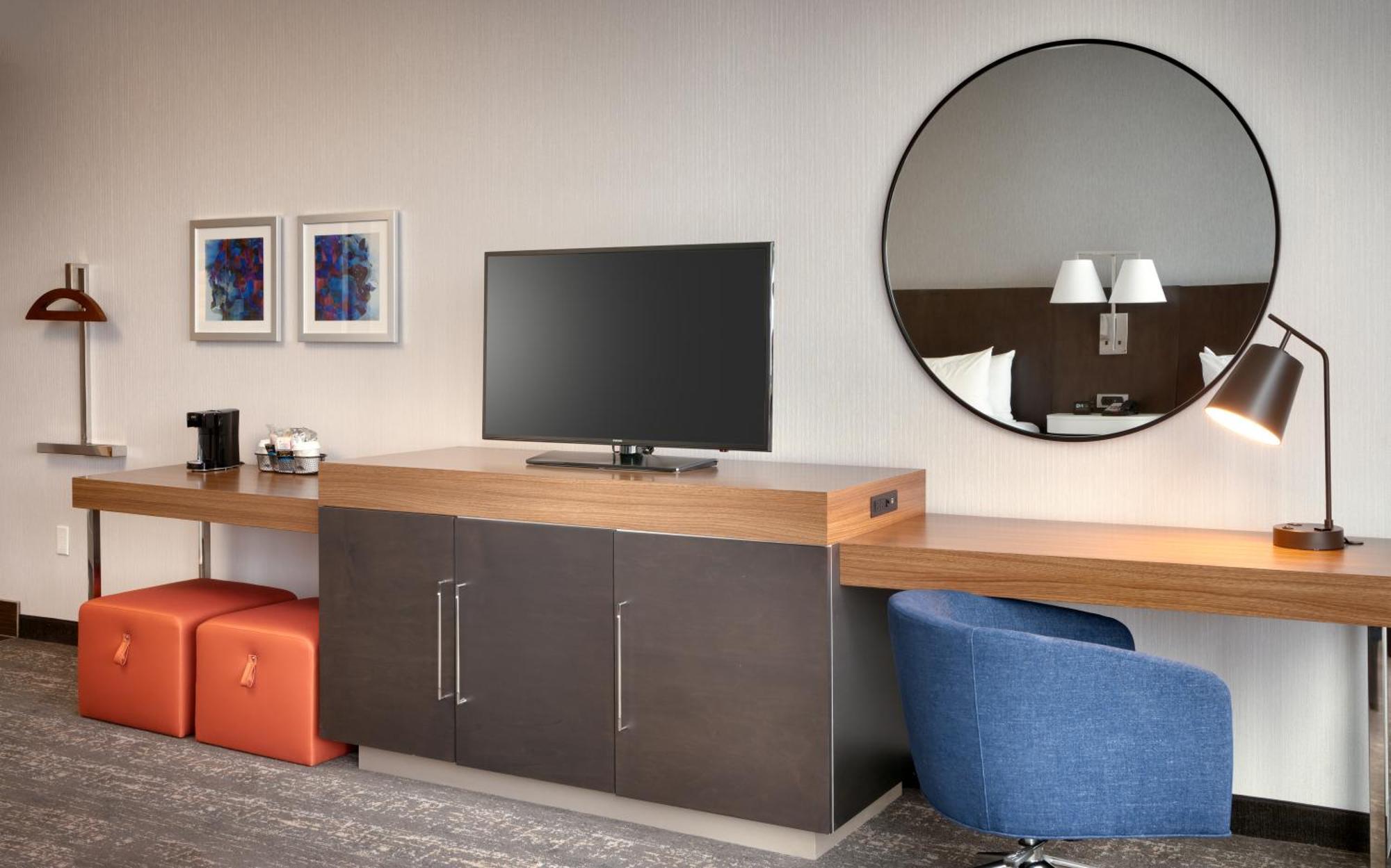 Hampton Inn & Suites Anaheim Resort Convention Center Екстериор снимка